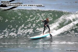 Brit Oliphant using her skills to backdoor a section on her backhand, Sweet use of her KIALOA GL ULtralight HULU paddle